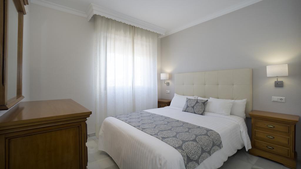 Club Jardines Del Puerto Apartman Marbella Kültér fotó