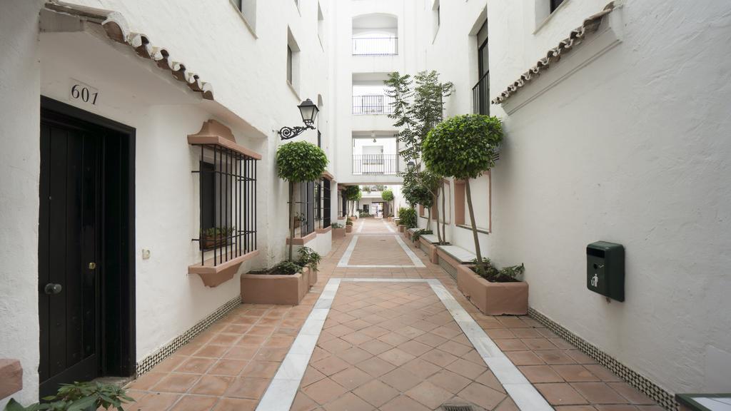 Club Jardines Del Puerto Apartman Marbella Kültér fotó