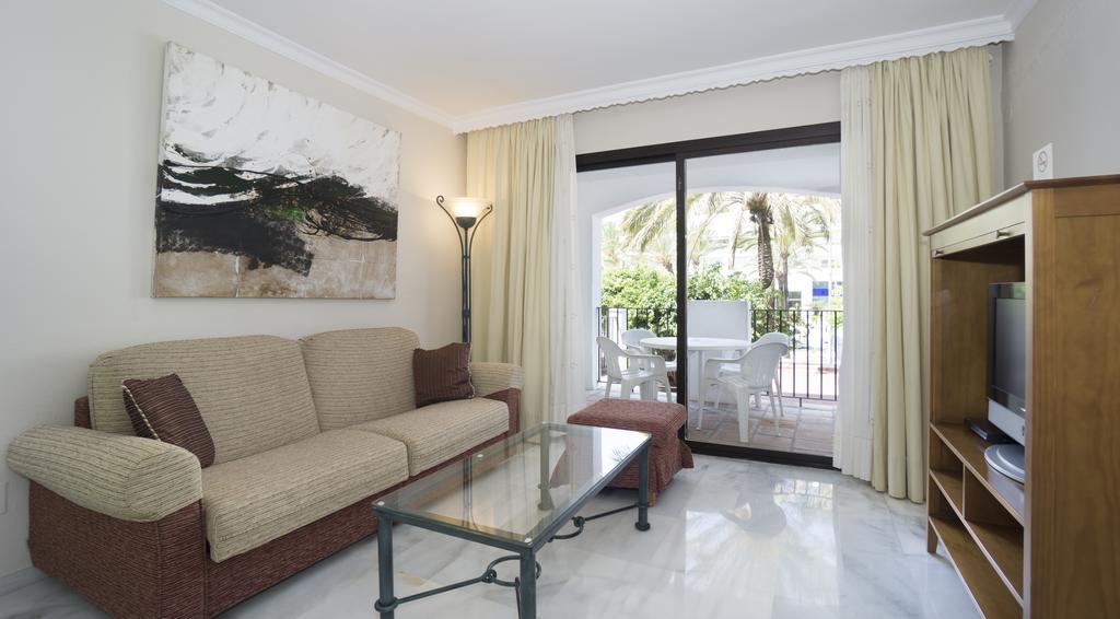 Club Jardines Del Puerto Apartman Marbella Kültér fotó