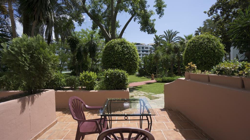 Club Jardines Del Puerto Apartman Marbella Kültér fotó