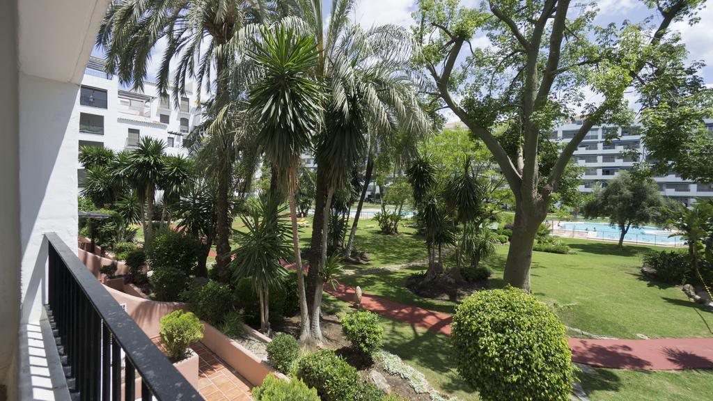 Club Jardines Del Puerto Apartman Marbella Kültér fotó