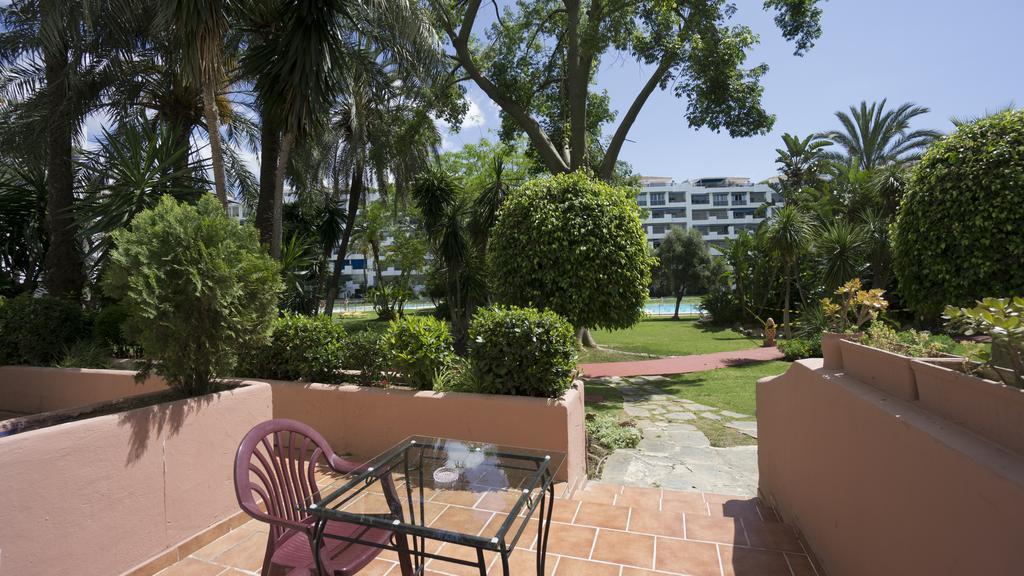 Club Jardines Del Puerto Apartman Marbella Kültér fotó