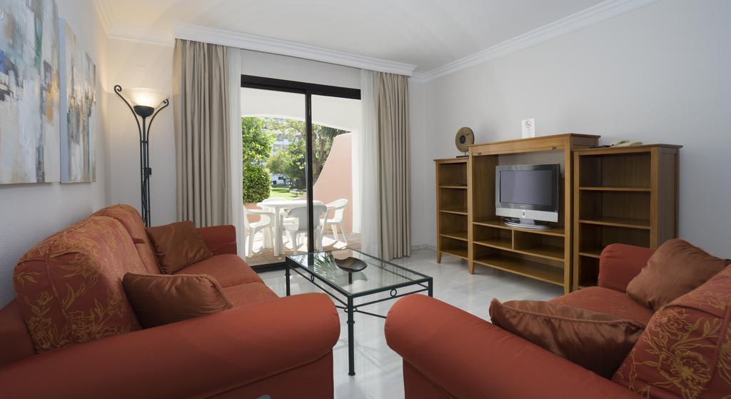 Club Jardines Del Puerto Apartman Marbella Kültér fotó
