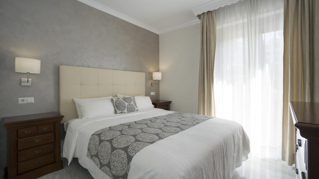 Club Jardines Del Puerto Apartman Marbella Kültér fotó