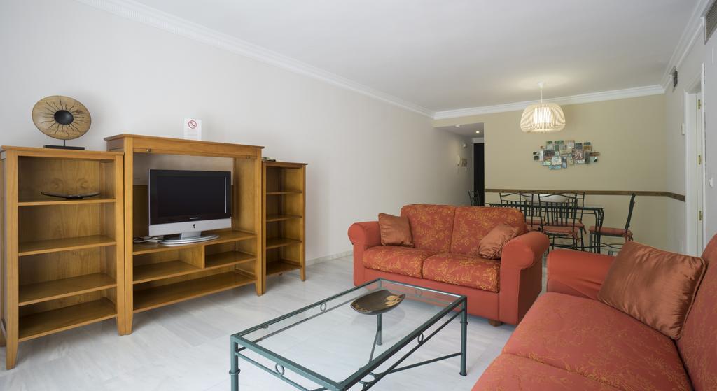 Club Jardines Del Puerto Apartman Marbella Kültér fotó