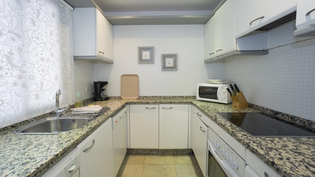 Club Jardines Del Puerto Apartman Marbella Kültér fotó