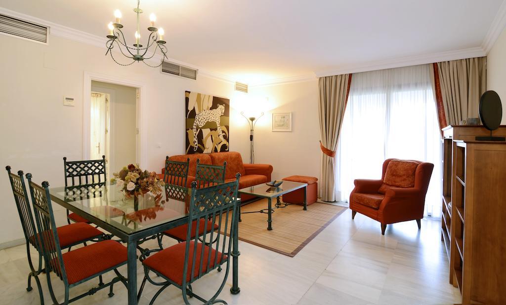 Club Jardines Del Puerto Apartman Marbella Kültér fotó
