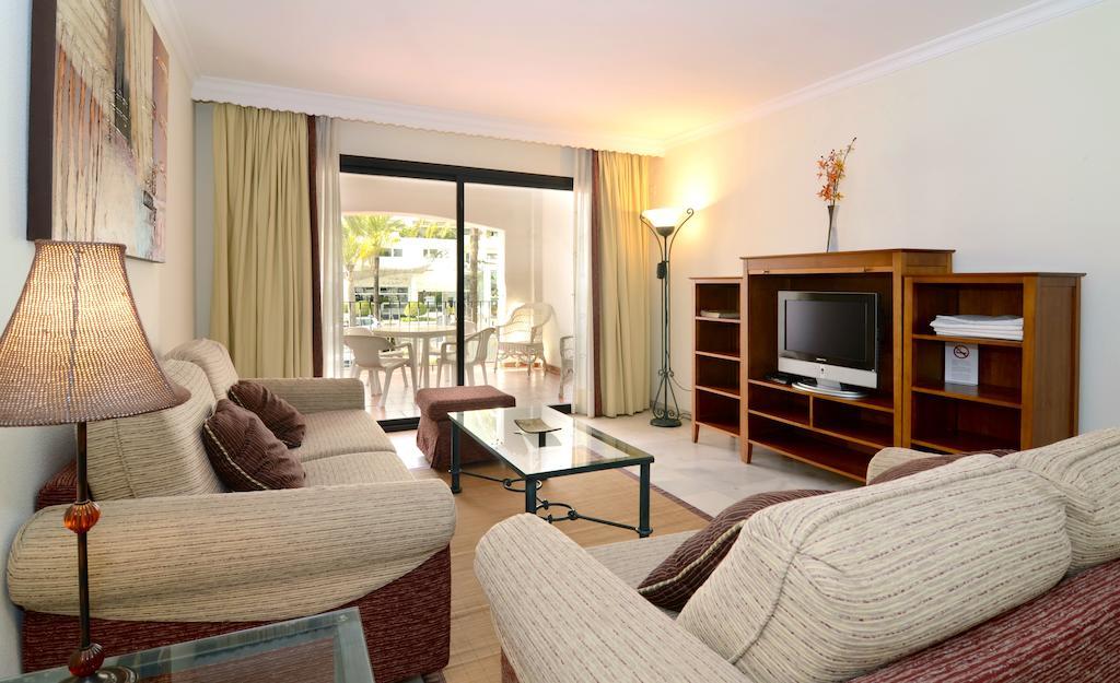 Club Jardines Del Puerto Apartman Marbella Kültér fotó