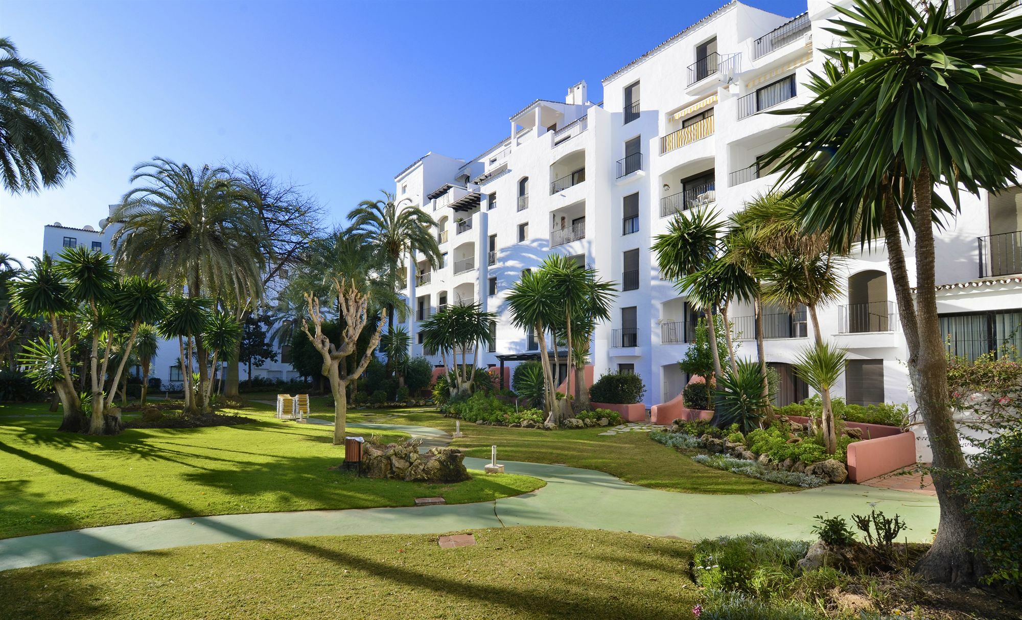Club Jardines Del Puerto Apartman Marbella Kültér fotó