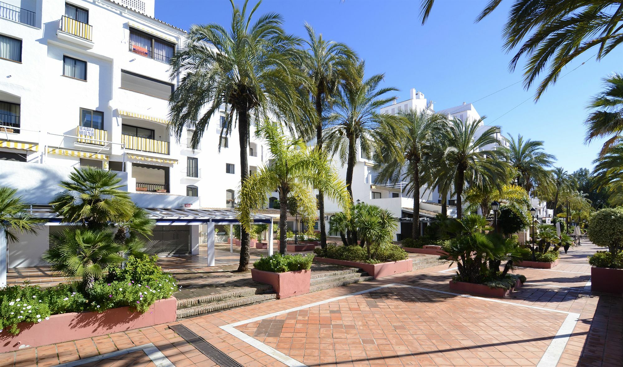 Club Jardines Del Puerto Apartman Marbella Kültér fotó